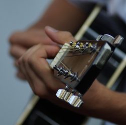 Guitar, live, music — Trust Your Casino Experience to a Safe Playground